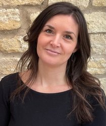 Headshot photo of Karla Hawke